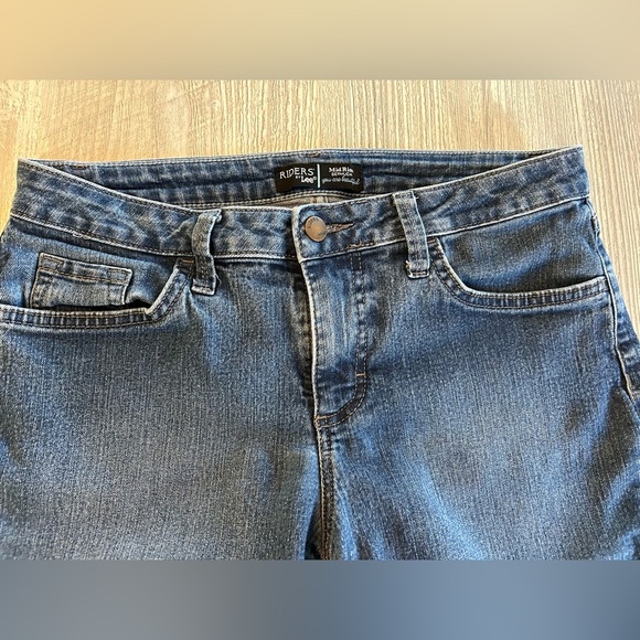 Riders Lee Mid Rise Bermuda Jean Shorts Size 6 Medium Blue Denim Midi Modest EUC - Picture 3 of 11